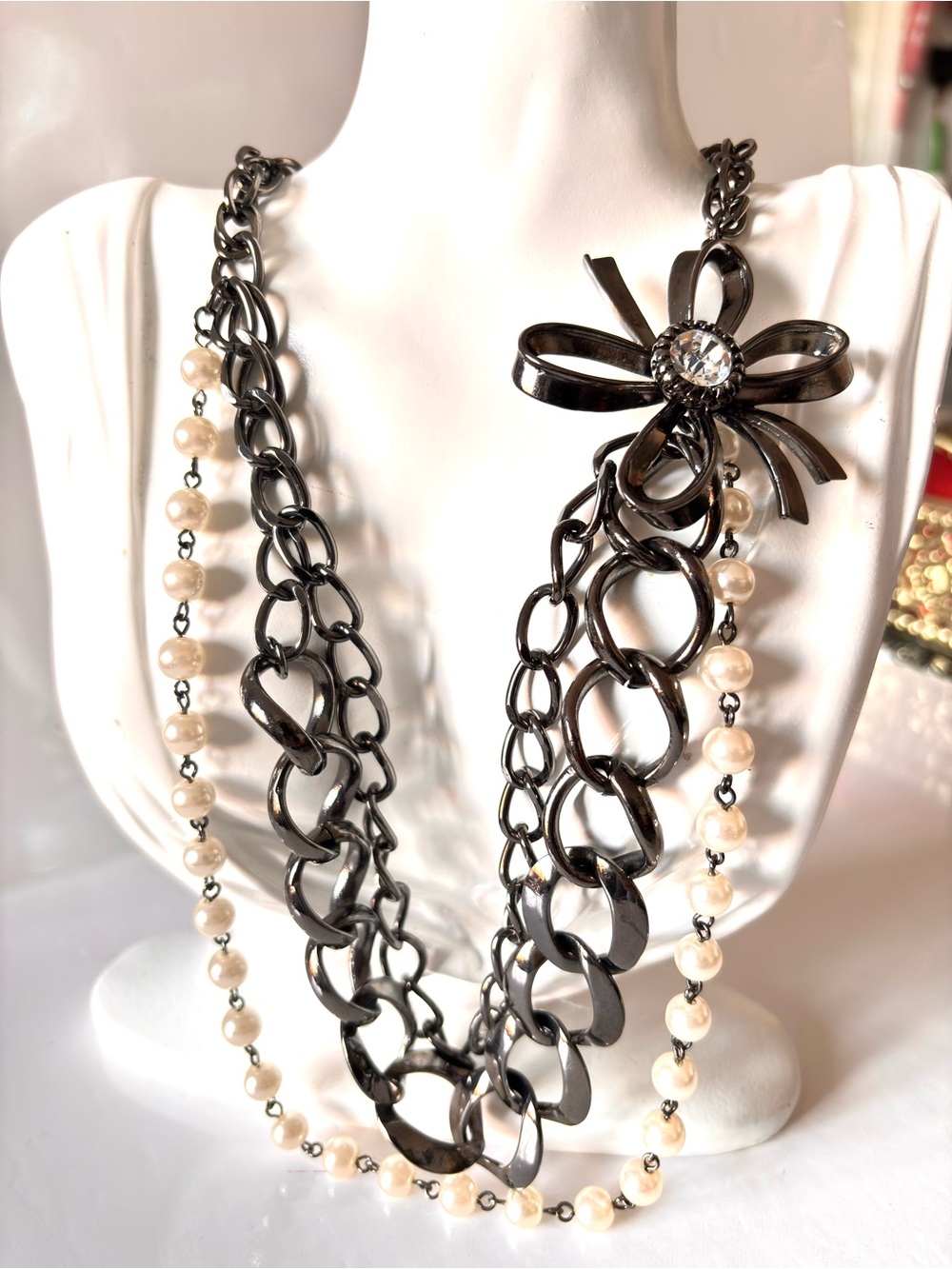 R J Graziano Triple Strand Faux Pearl Necklace With Rhinestone Bow ~ Vintage